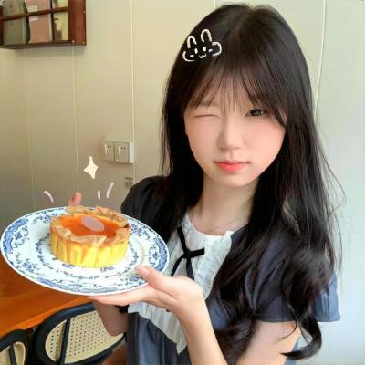 小丑面前